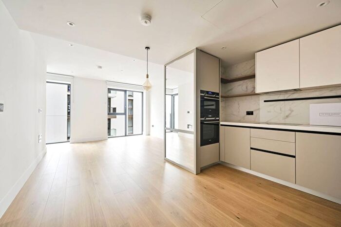 1 Bedroom Flat To Rent In Westmont Apartments, White City, London, W12