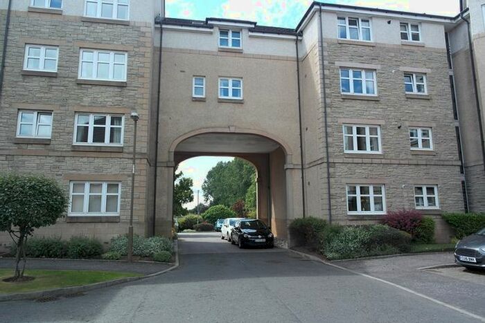 2 Bedroom Flat To Rent In , Meadow Place Road, Edinburgh, EH12