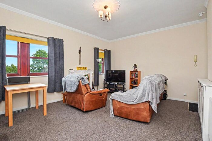 2 Bedroom Apartment For Sale In Osbourne Court, Back Lane, Bramley, Leeds, LS13