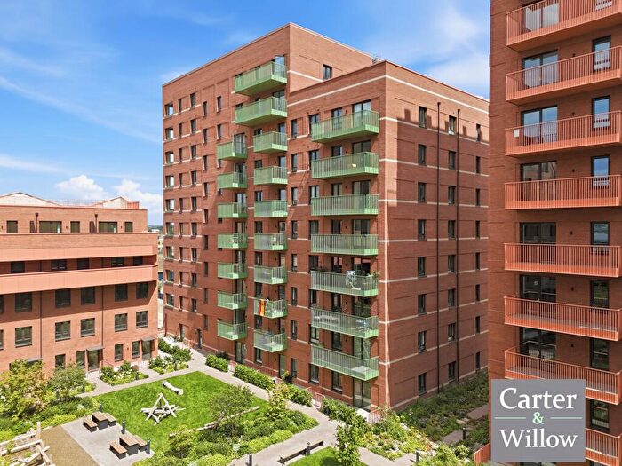 1 Bedroom Flat To Rent In Lilium Court, Gwen Davis Way, Dagenham, RM9