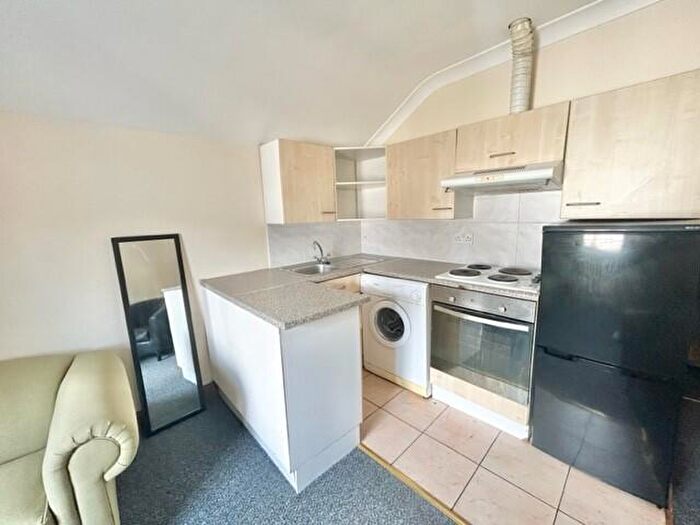 1 Bedroom Apartment To Rent In Glynrhondda Street, Cardiff(City), CF24