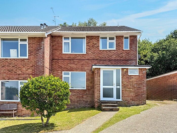 2 Bedroom Flat For Sale In Wayman Road, Corfe Mullen, BH21