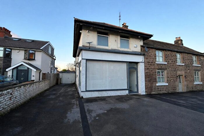 Finca For Sale In Skipton Road, Harrogate, North Yorkshire, HG1