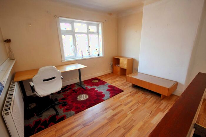 2 Bedroom Flat To Rent In Barton Road, Stretford, M32