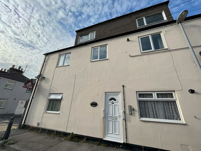 2 Bedroom Flat To Rent In Walpole Street - Weymouth, DT4