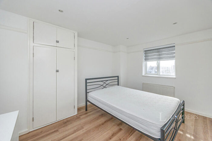 House To Rent In Laburnum Grove, Portsmouth, Hampshire, PO2