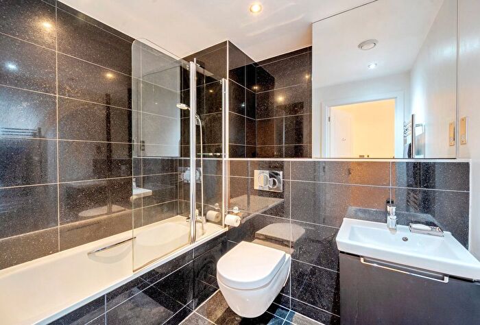 1 Bedroom Flat To Rent In Sutton Court Road, Sutton, SM1