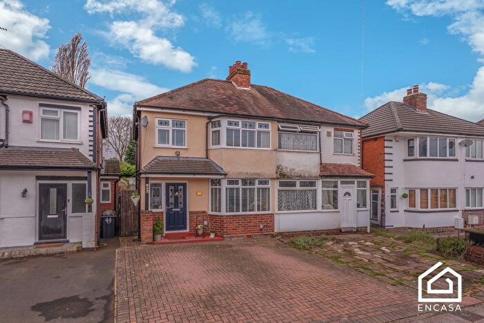 3 Bedroom Semi Detached House For Sale In Summerfield Road, Solihull, B92