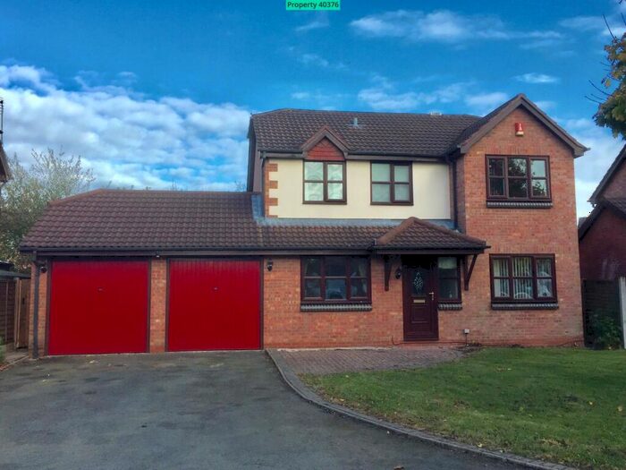 4 Bedroom Detached House To Rent In Wilderhope Close, Crewe, CW2