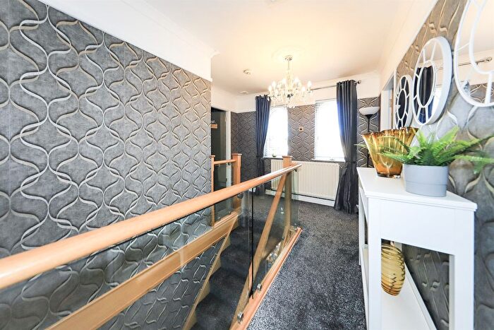 4 Bedroom Detached House For Sale In Castlecroft Road, Castlecroft, Wolverhampton, WV3