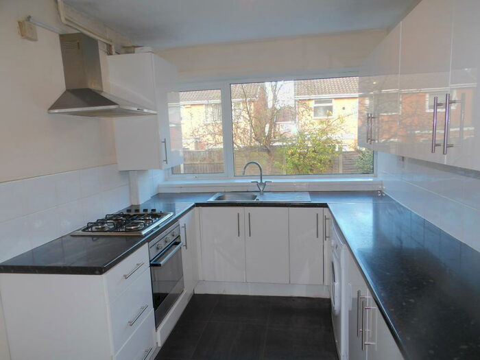 3 Bedroom House To Rent In Tonbridge Mount, Wollaton, NG8