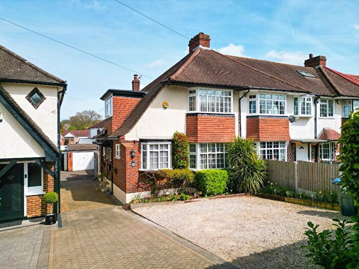 3 Bedroom Semi Detached House For Sale In Limpsfield Road, Sanderstead, CR2