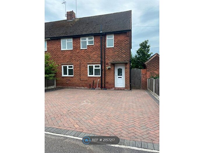 3 Bedroom Semi-Detached House To Rent In Longfellow Drive, Worksop, S81