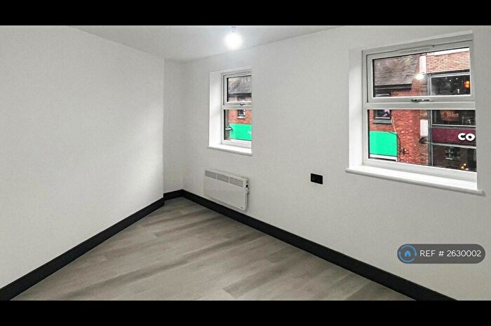 1 Bedroom Flat To Rent In High Street, Aylesbury, HP20