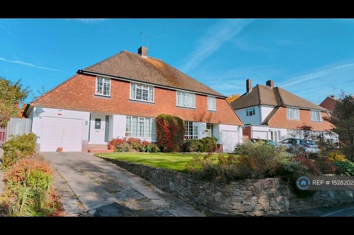 3 Bedroom Semi-Detached House To Rent In Lakeside, Earley, Reading, RG6