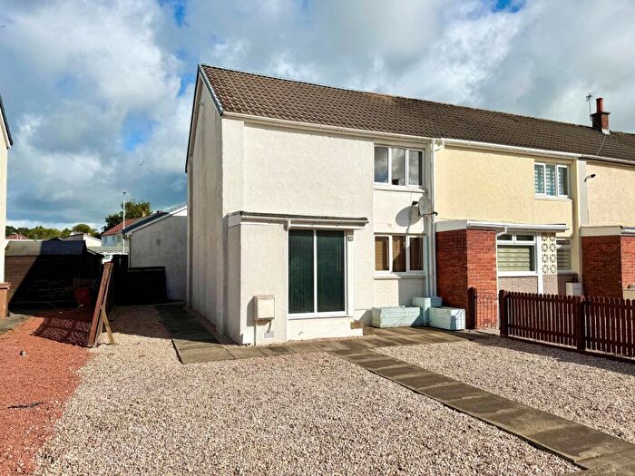 2 Bedroom End Of Terrace House For Sale In Loch Road, Mauchline, KA5