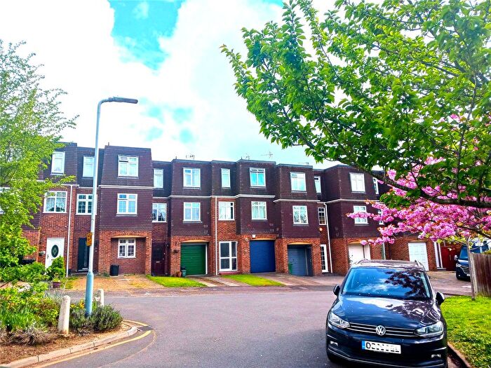 4 Bedroom Terraced House For Sale In Thatcher Close, West Drayton, UB7