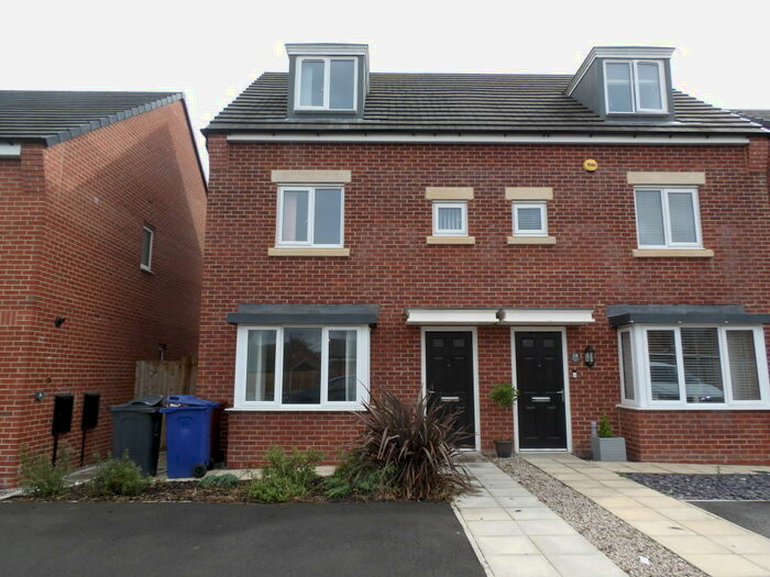 3 Bedroom House To Rent In Frankland Chase, BB6
