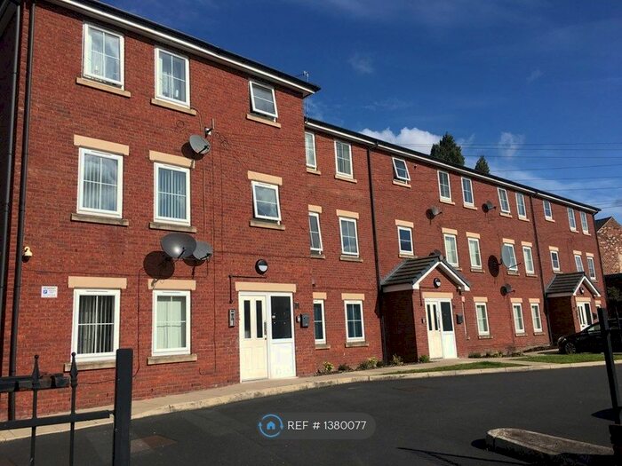 2 Bedroom Flat To Rent In Parkside Avenue, Eccles, M30