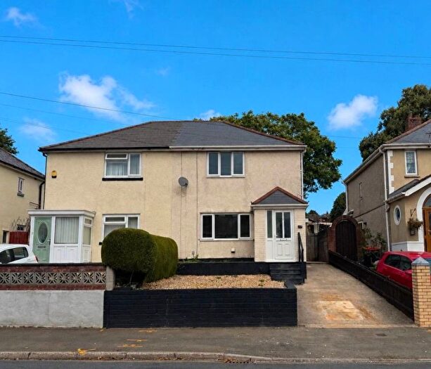3 Bedroom Property To Rent In Aberthaw Road, Newport, NP19