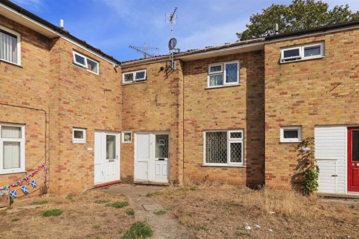 3 Bedroom Terraced House For Sale In Turpyn Court, Cambridge, CB4