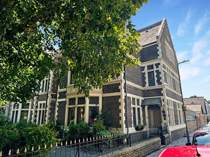 Studio To Rent In Cathedral Road, Cardiff, CF11