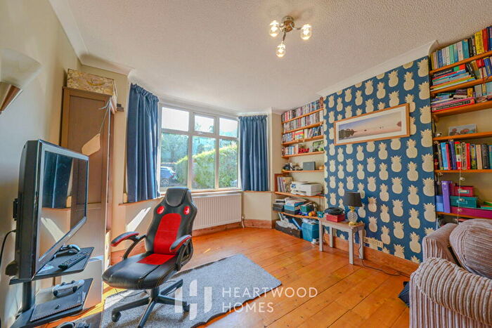 4 Bedroom Detached House For Sale In London Road, St. Albans, AL1