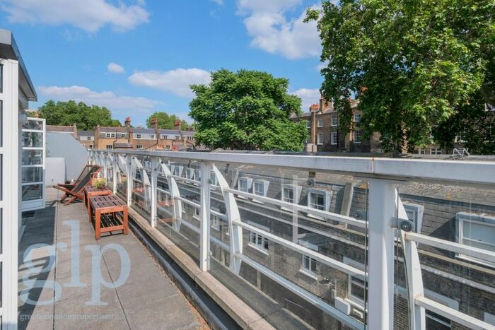 2 Bedroom Flat To Rent In Gower Mews Mansions, Gower Mews, WC1E