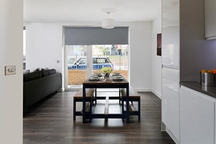 3 Bedroom Apartment To Rent In Batavia Road New Cross, SE14