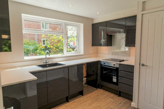 1 Bedroom Flat To Rent In Walton Manor Court, Oxford, Oxfordshire, OX2