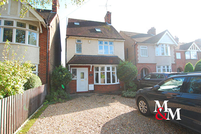3 Bedroom Detached House To Rent In Wing Road, LU7