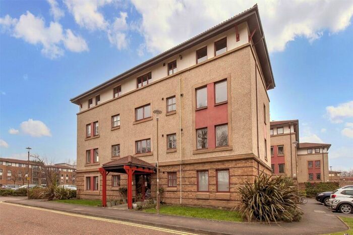 2 Bedroom Property To Rent In North Werber Place, Edinburgh, EH4