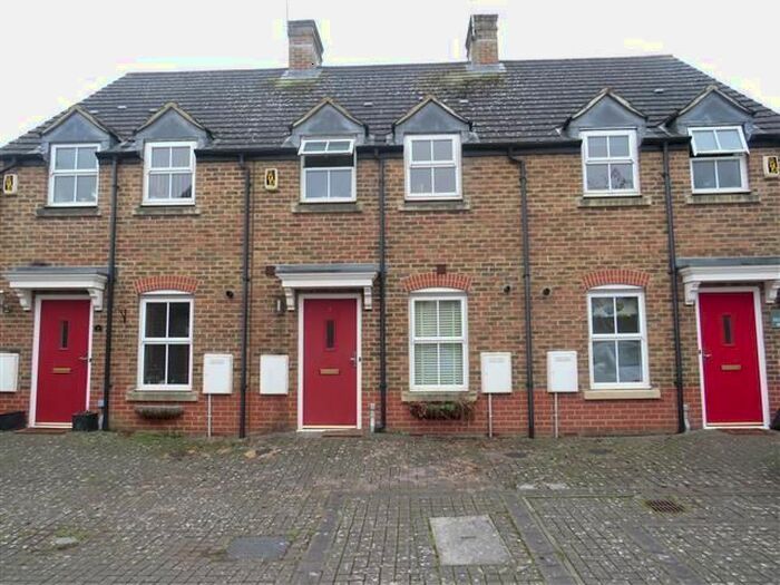2 Bedroom Terraced House To Rent In Hudson Mews, Fairford Leys, Aylesbury HP19
