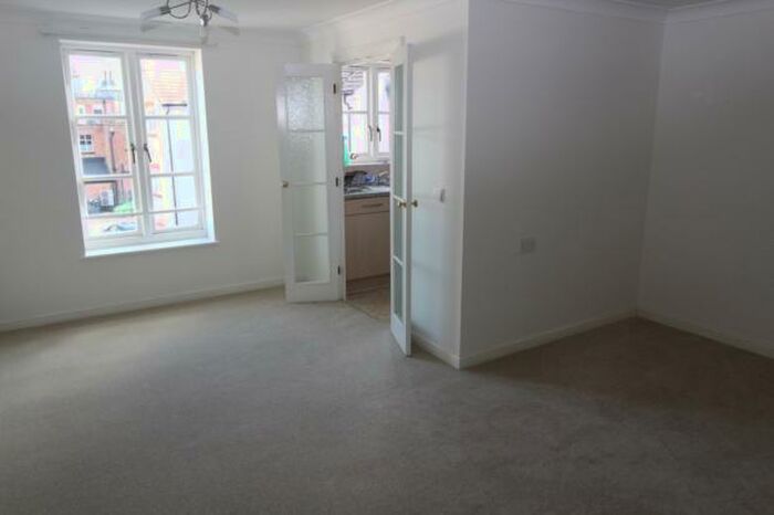 2 Bedroom Retirement Property To Rent In Whitings Court, Paynes Park, SG5