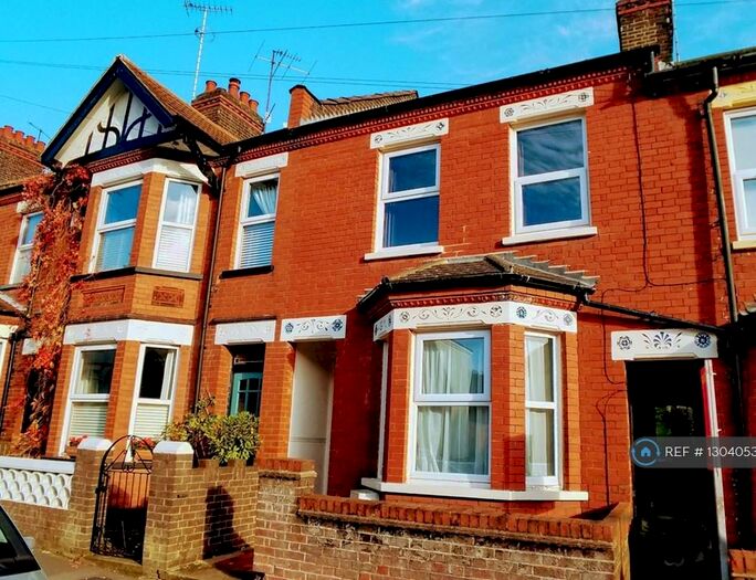2 Bedroom Terraced House To Rent In Talbot Road, Luton, LU2