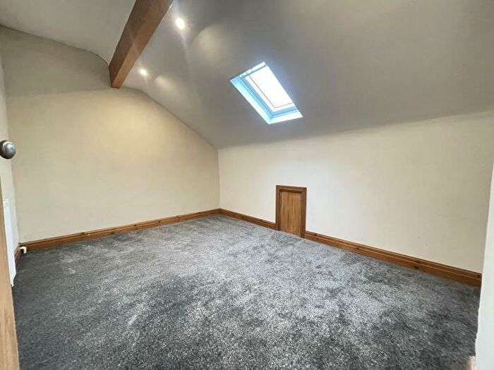 4 Bedroom Terraced House To Rent In Aston View, Leeds, LS13