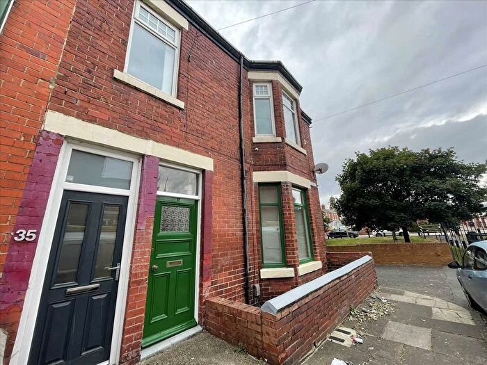 2 Bedroom Flat To Rent In Graham Street, South Shields, NE33