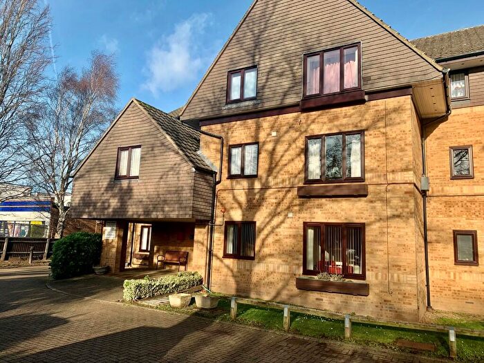 1 Bedroom Flat For Sale In Brooklyn Court, Cherry Hinton Road, Cambridge, CB1