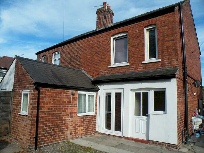 1 Bedroom Flat To Rent In Middlewich Street, Crewe, Cheshire, CW1