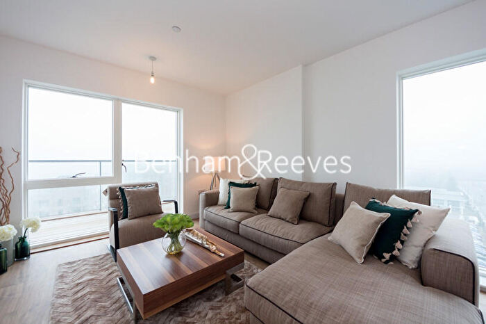 2 Bedroom Flat To Rent In Magellan Boulevard, London, E16