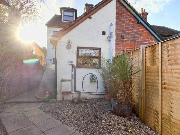 4 Bedroom Terraced House To Rent In Garden Road, Tonbridge, TN9