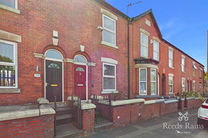 2 Bedroom Terraced House For Sale In Manchester Road, Hyde, Greater Manchester, SK14