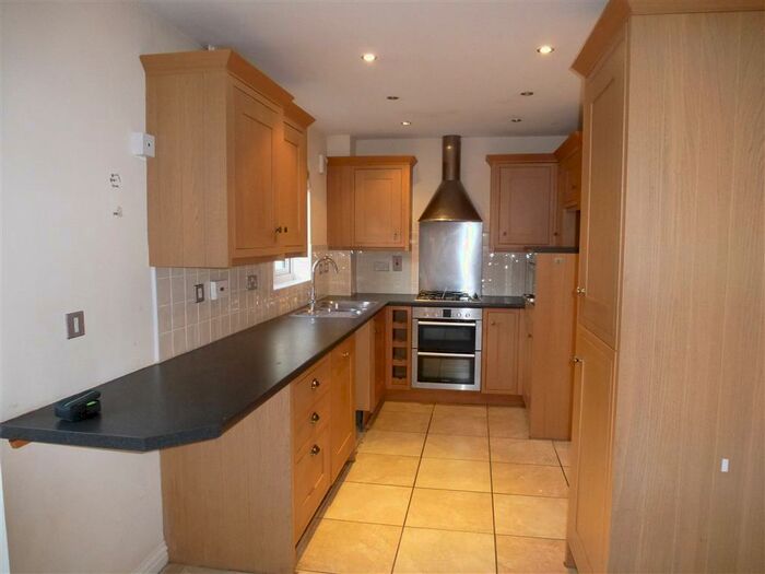 4 Bedroom House To Rent In Marsh Walk, Witney, OX28