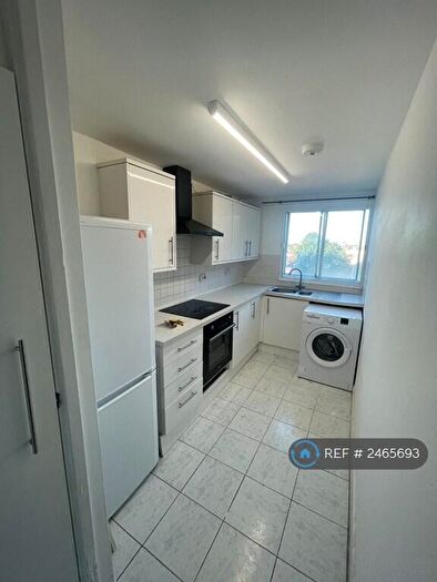 2 Bedroom Flat To Rent In Forest Gate, Forest Gate, E7