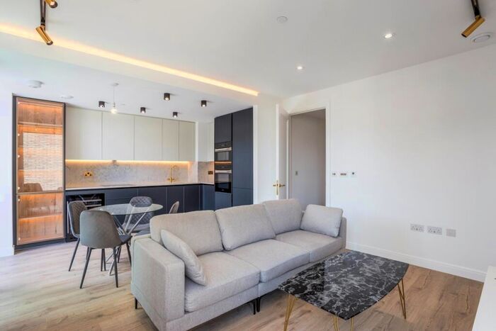 2 Bedroom Apartment To Rent In City Road London, EC1V