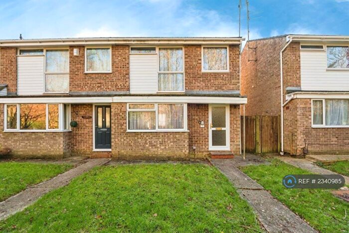 3 Bedroom Semi-Detached House To Rent In Oakwood Drive, Southampton, SO16