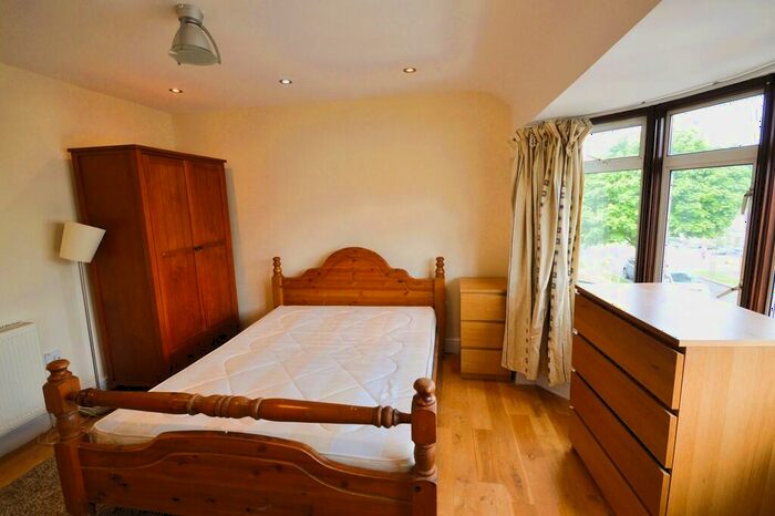 1 Bedroom Semi-Detached House To Rent In Uxendon Hill, Wembley, HA9