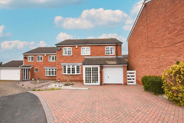 4 Bedroom Detached House For Sale In Ledbury Close, Oadby, Leicester, LE2