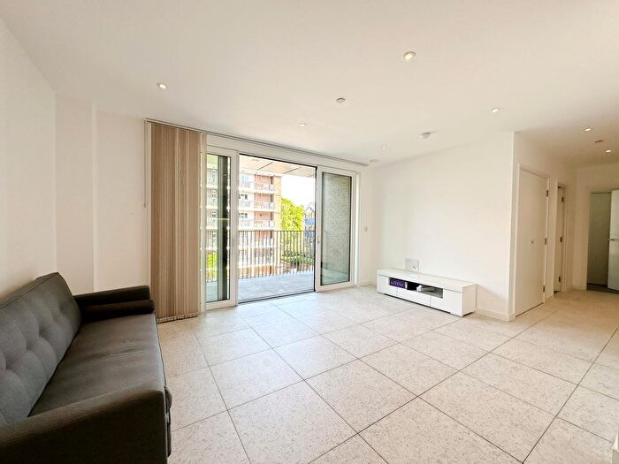 2 Bedroom Flat To Rent In Georgette Apartments, Sidney Street, London, E1