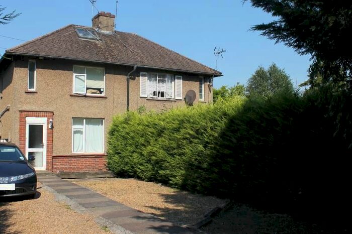 2 Bedroom Semi-Detached House To Rent In Upper Halliford Road, Shepperton, TW17
